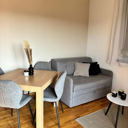 Apartament Black Diamond *