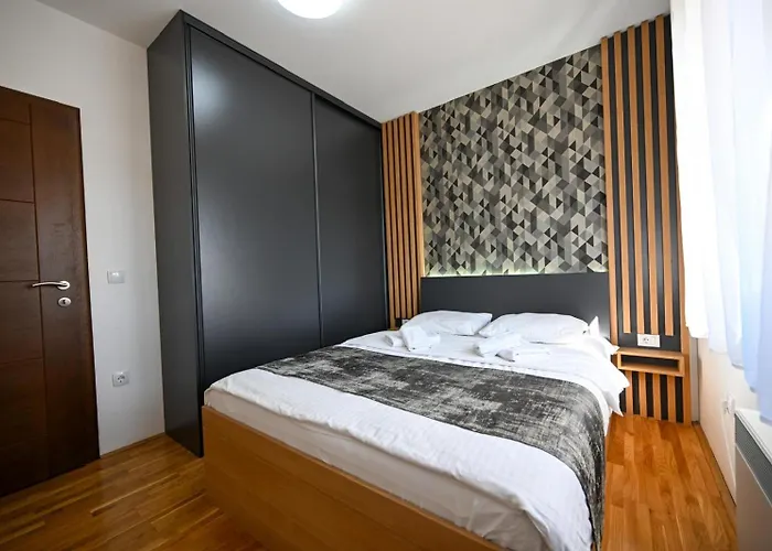 Apartment Black Diamond